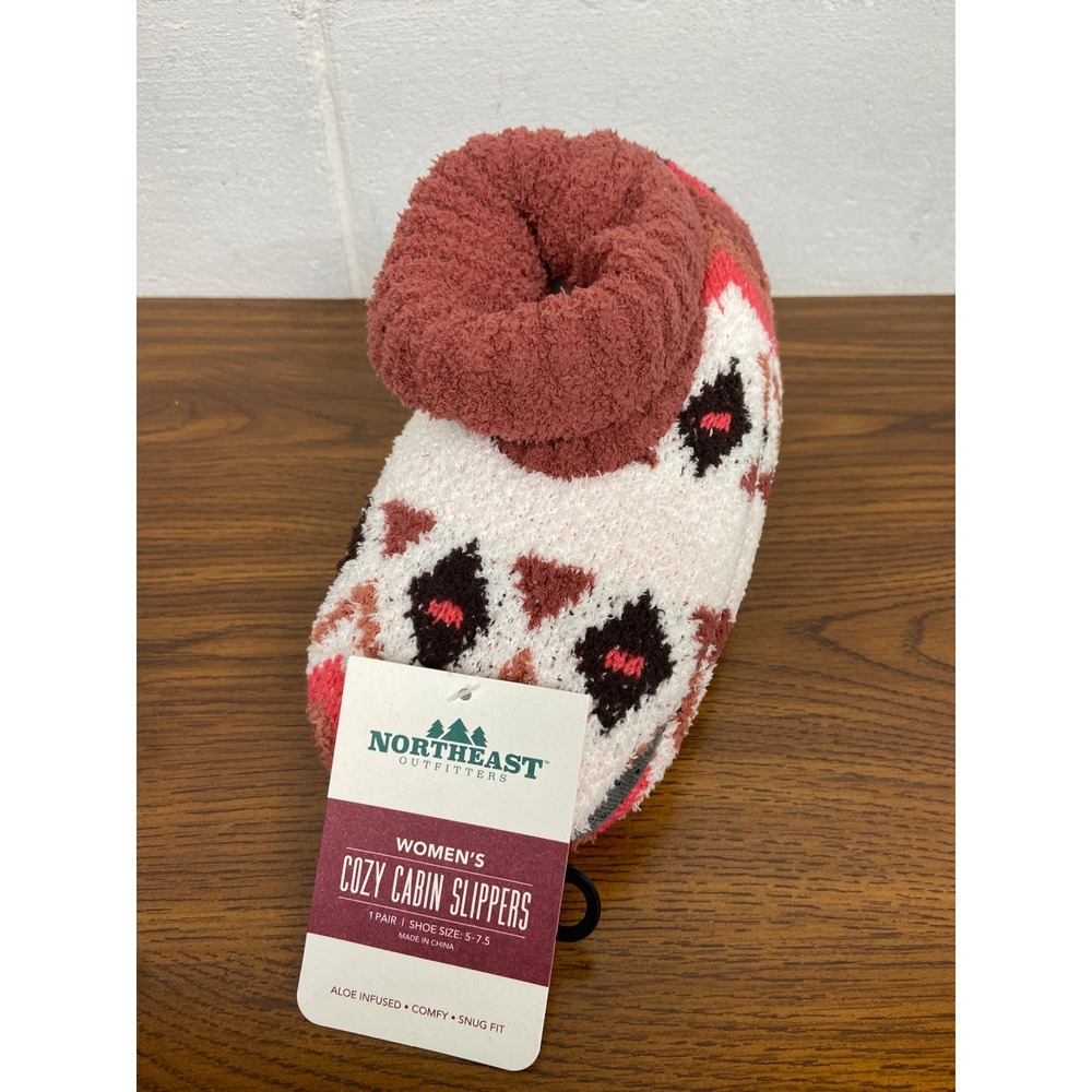 NWT Northeast Outfitters Cozy Cabin Slippers Aloe Infused Comfy Women's Size S/M